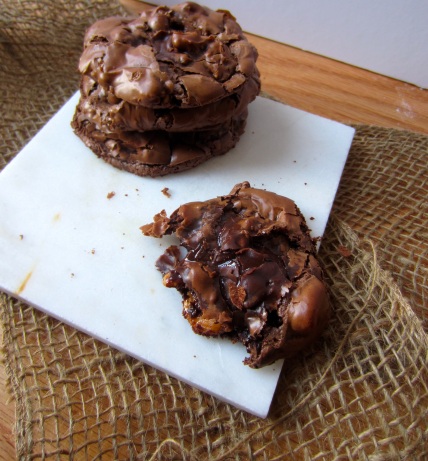 Flourless Chocolate Cashew Cookies 